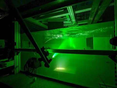 Mesures PIV (Particle Imagery Velocimetry) sur une plaque dans le canal de circulation