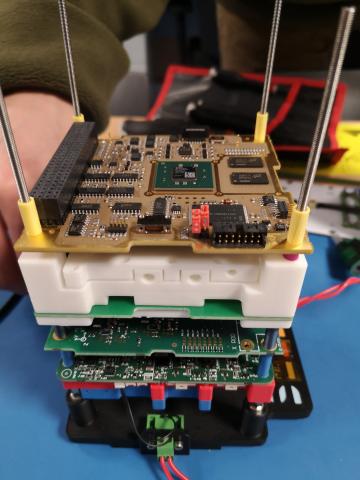 Avionique nanosatellite
